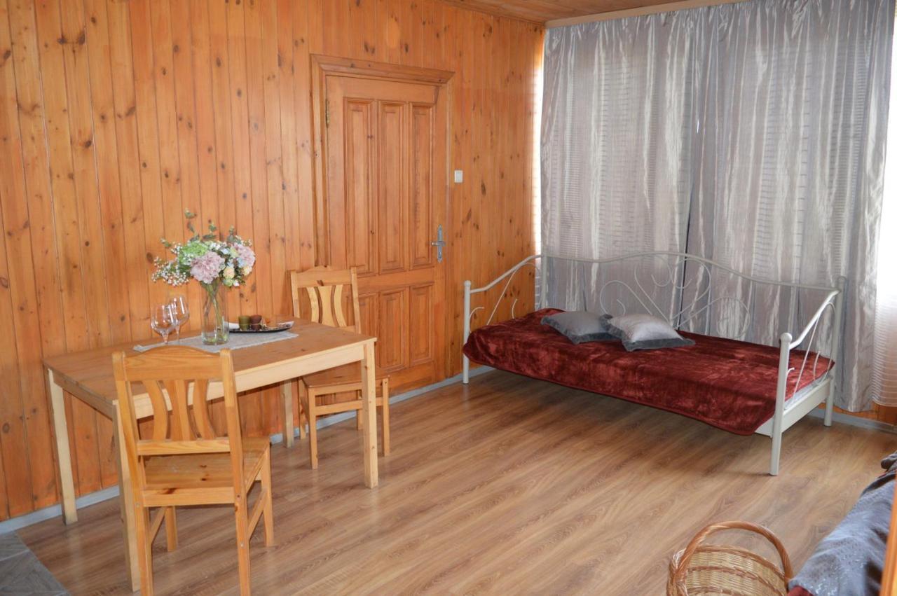 Lauku Viesu Maja Bajari Guest House Rucava ภายนอก รูปภาพ