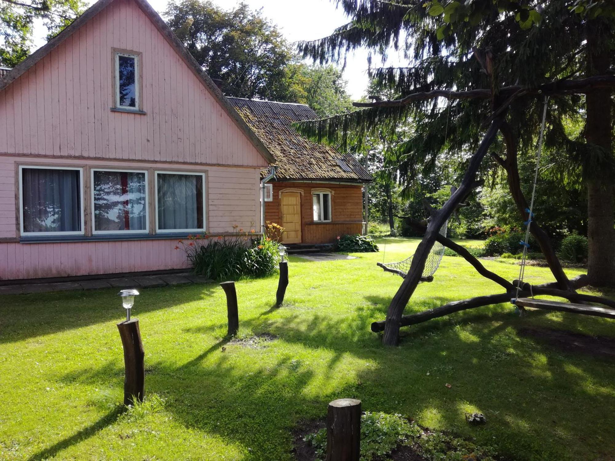 Lauku Viesu Maja Bajari Guest House Rucava ภายนอก รูปภาพ